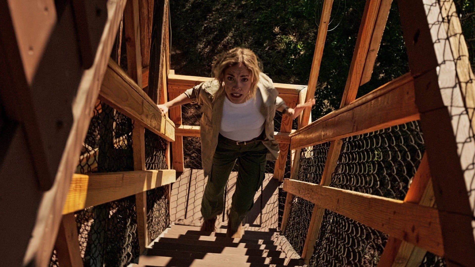 Poster phim Trạm Gác Trong Sương